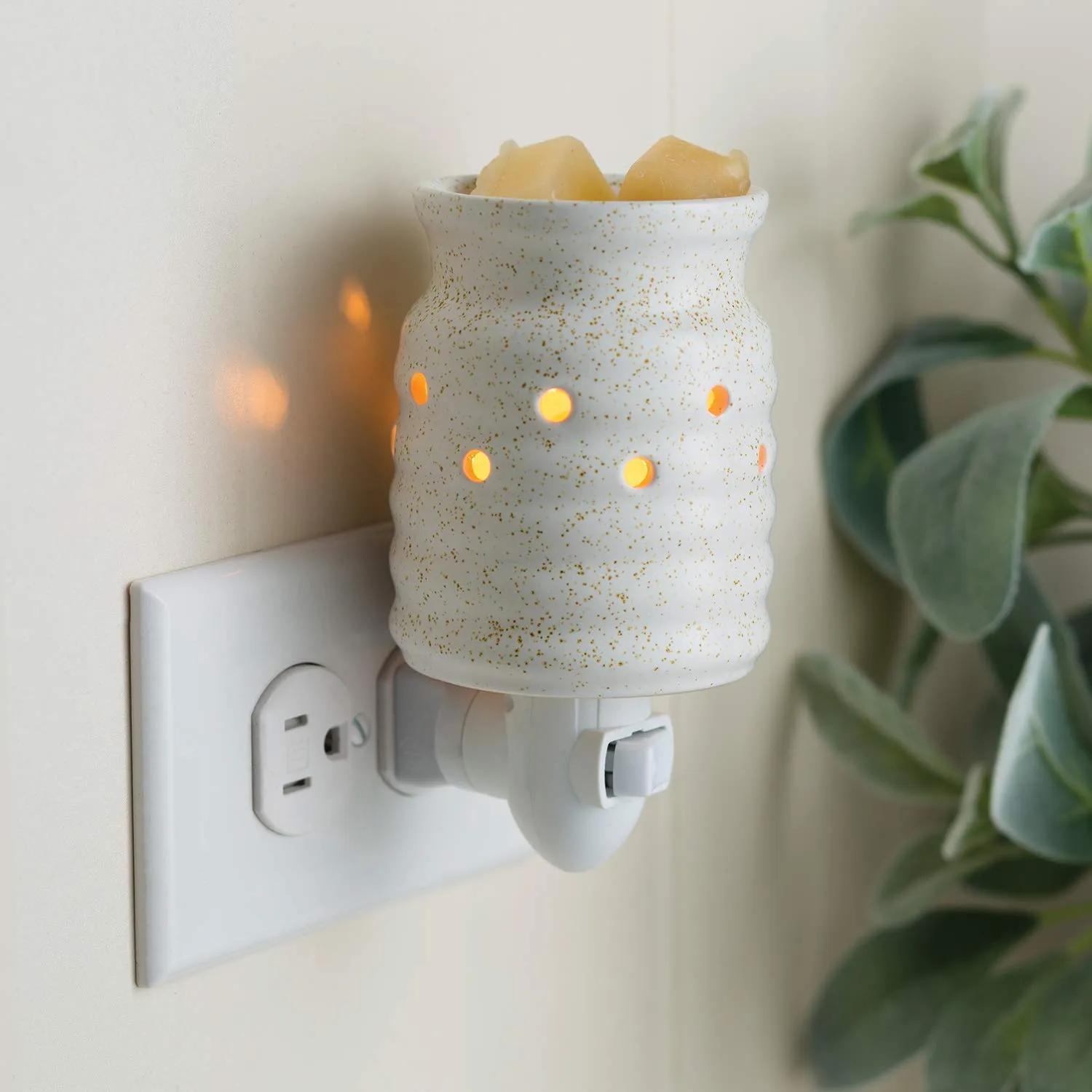 Candle Warmers Etc Plug in Fragrance Warmer Decorative Plug in for Warming Scented Candles, Wax Melts, Tarts or Essential Oils