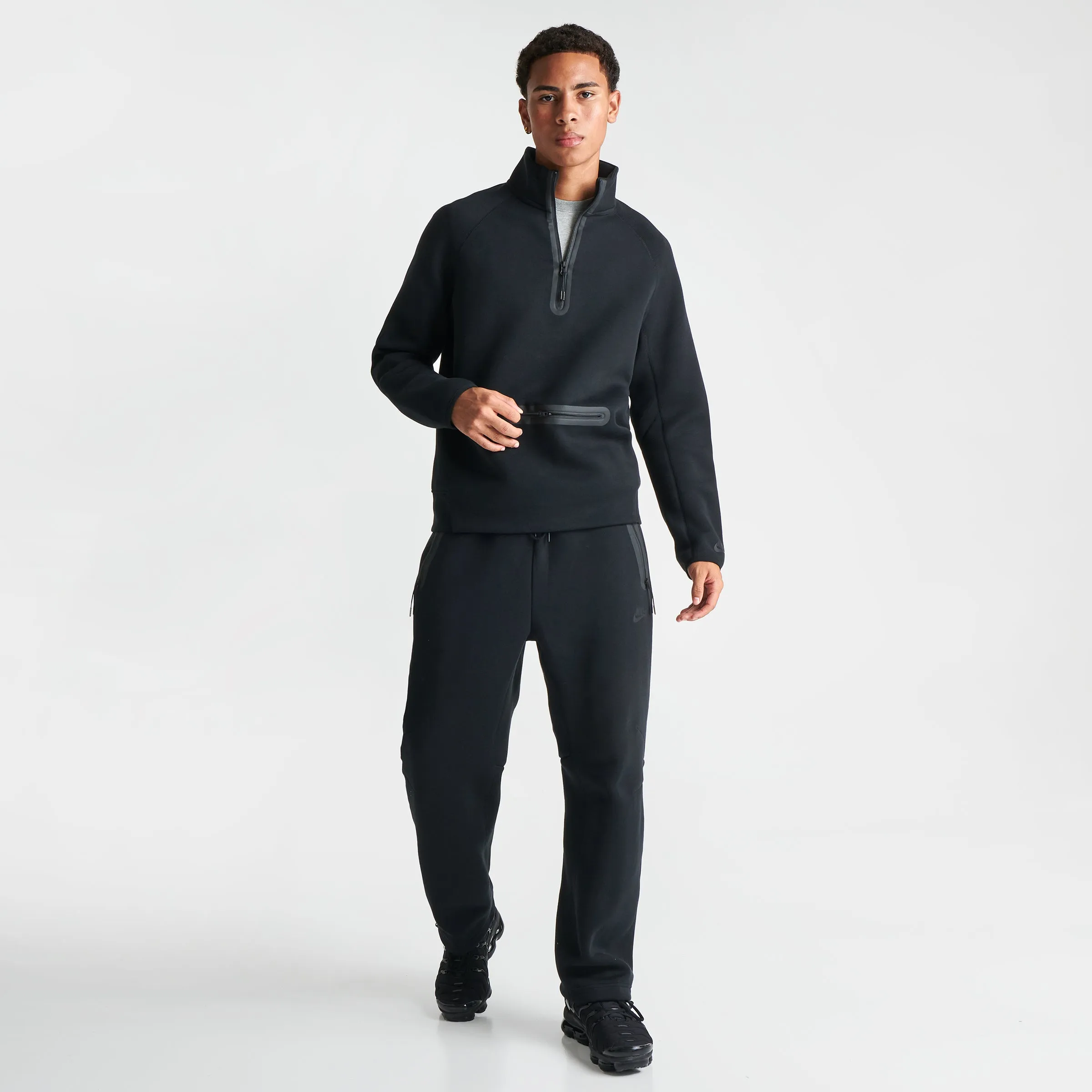 Nike Sportswear Tech Fleece Half-Zip Top / Black