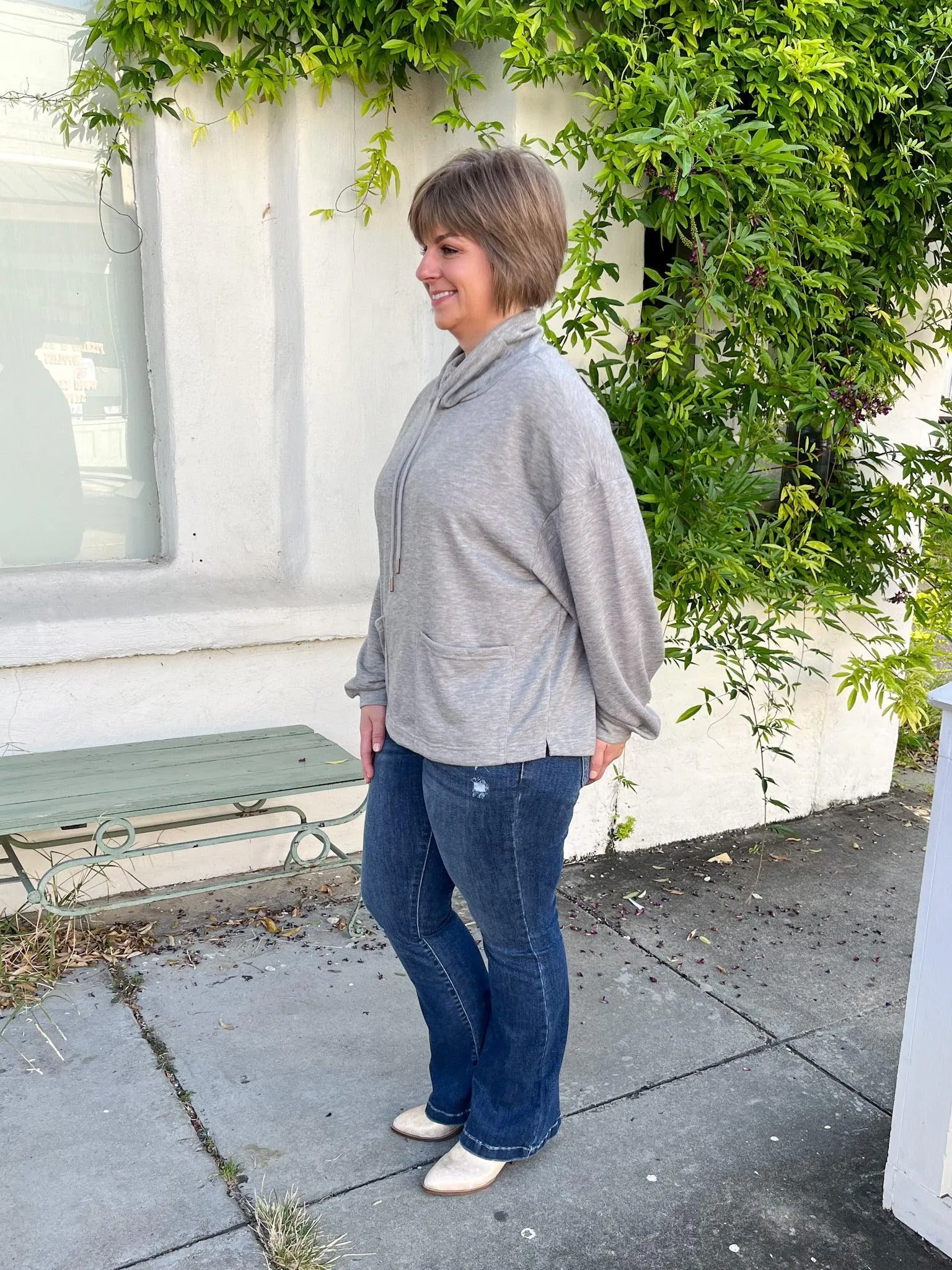 Relaxed Pocket Pullover