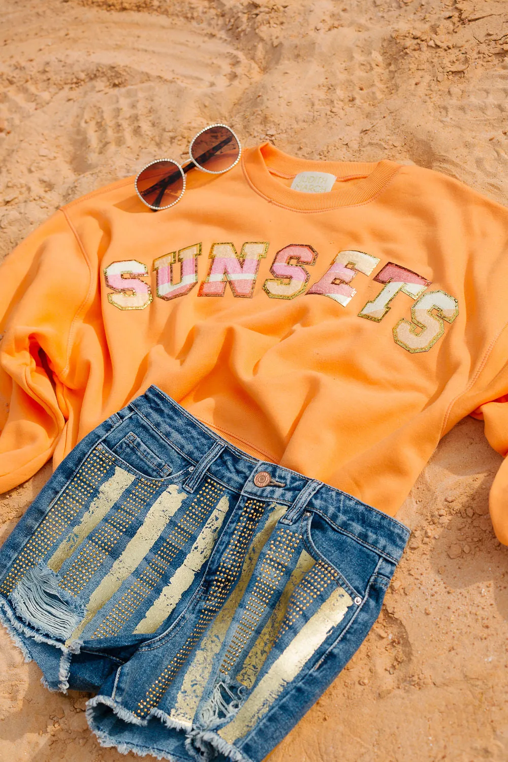 SUNSETS ORANGE PULLOVER