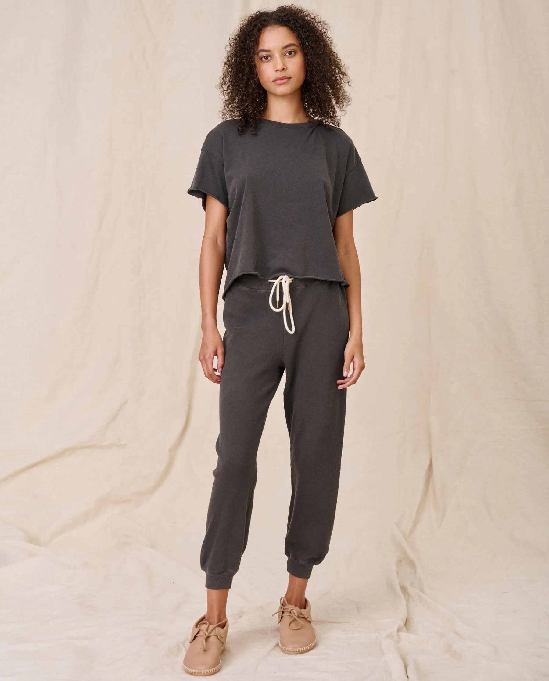 The Crop Tee. Solid -- WASHED BLACK