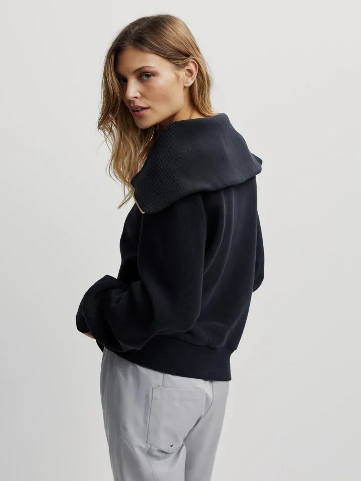 Vine Half-Zip Pullover in Black